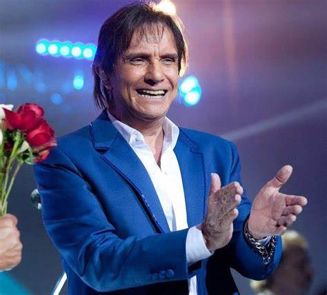 Homenagem e participações especiais: Tudo sobre os 50 anos do Especial Roberto Carlos