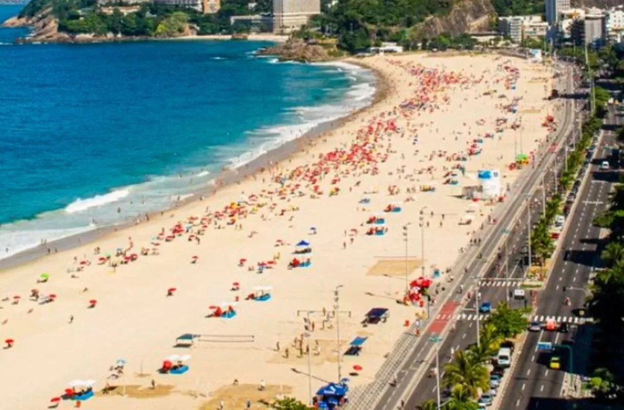 Praia brasileira é a 2ª melhor do mundo, diz site de viagens. Confira