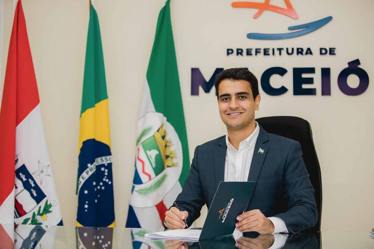 JHC tem 73%, e Rafael Brito, 10%, na disputa pela prefeitura de Maceió, aponta pesquisa Futura