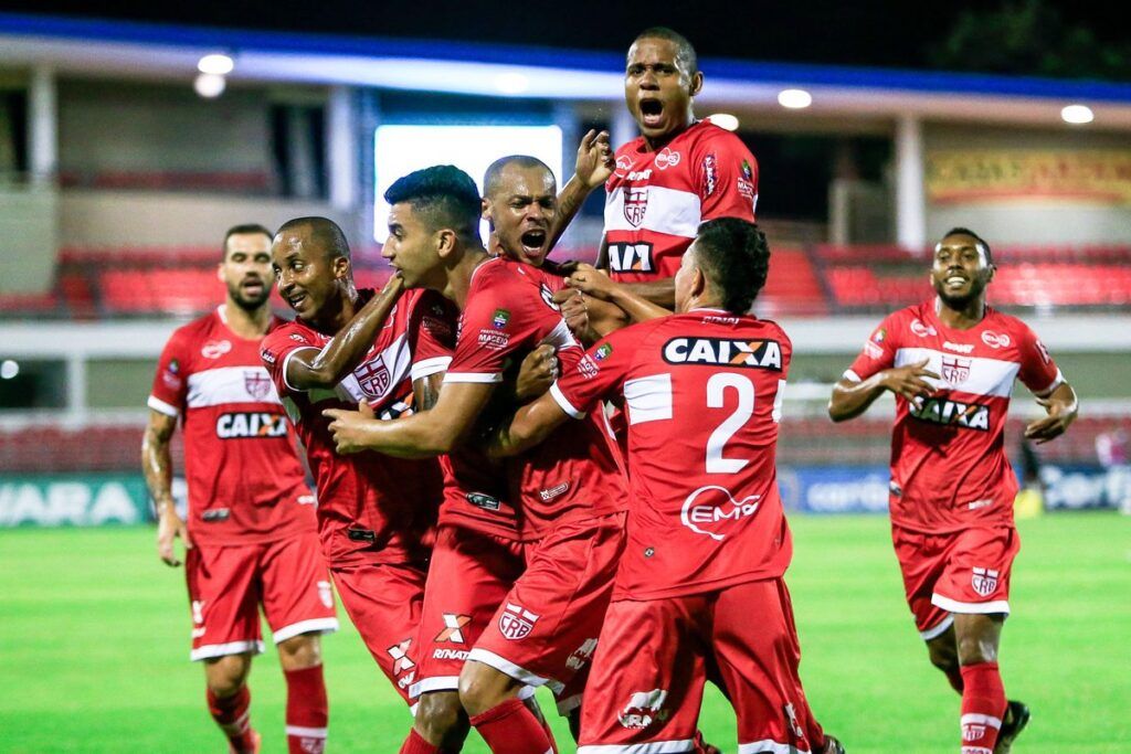Bicampeão invicto, mais um golaço de Anselmo e dois técnicos no comando: o 2023 do CRB em três atos