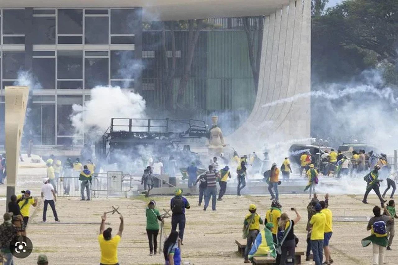 PF faz operação no DF e em 5 estados para prender terroristas que invadiram a Esplanada