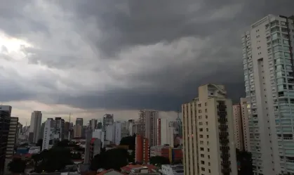 Junho deve ser de chuva e frio pelo país após fraco La Niña, diz agência