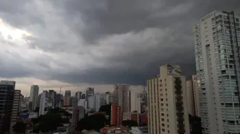 Frente fria deve derrubar temperaturas pelo país nesta semana
