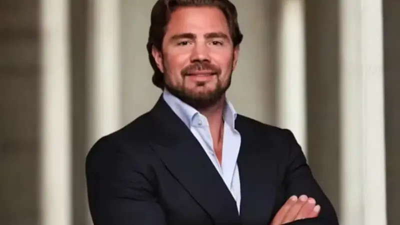 Polícia Federal cumpre mandados de busca em endereços de Daniel Vorcaro