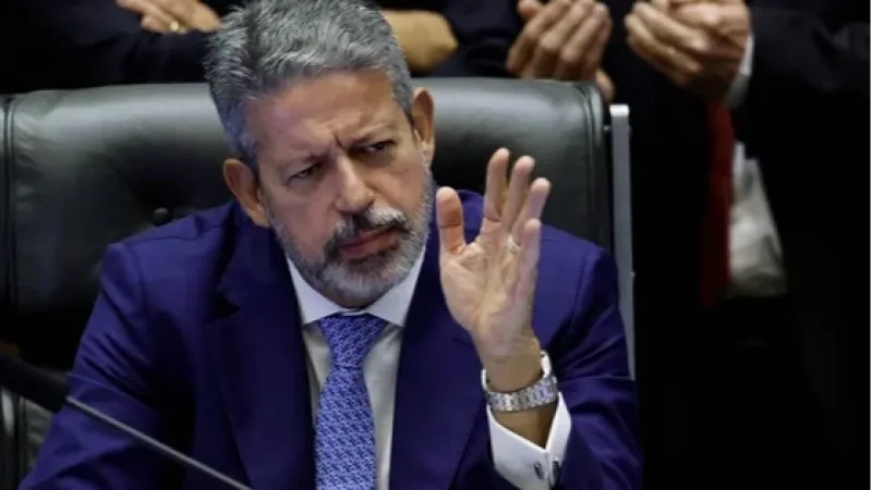 Ex-assessora de Lira é alvo de operação da PF por suspeita de desvio de emendas