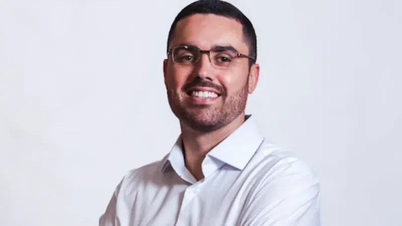 Suspeito de abusar de menina de 8 anos, secretário de Habitação de Petrópolis é preso