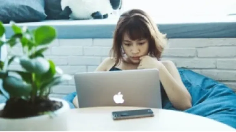 Geração Z: 54% dos jovens buscam empregos ativamente, mesmo empregados