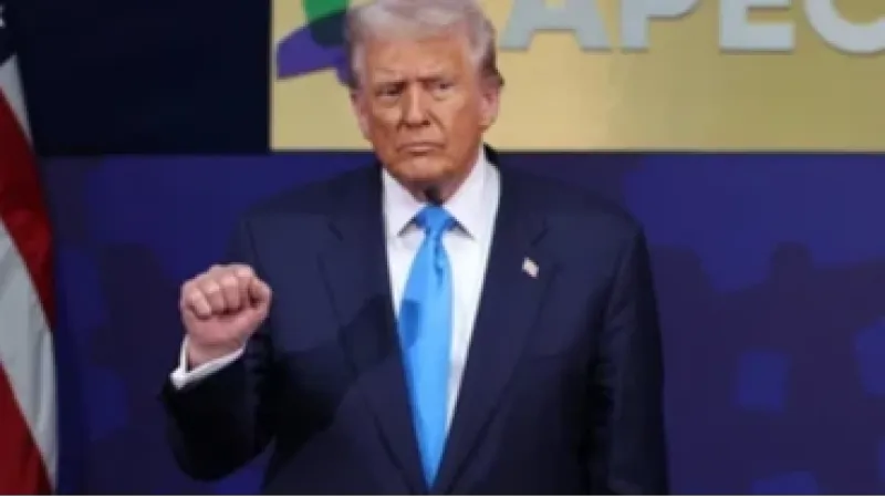 Trump diz ser o presidente da paz, mas não hesita em puxar o gatilho