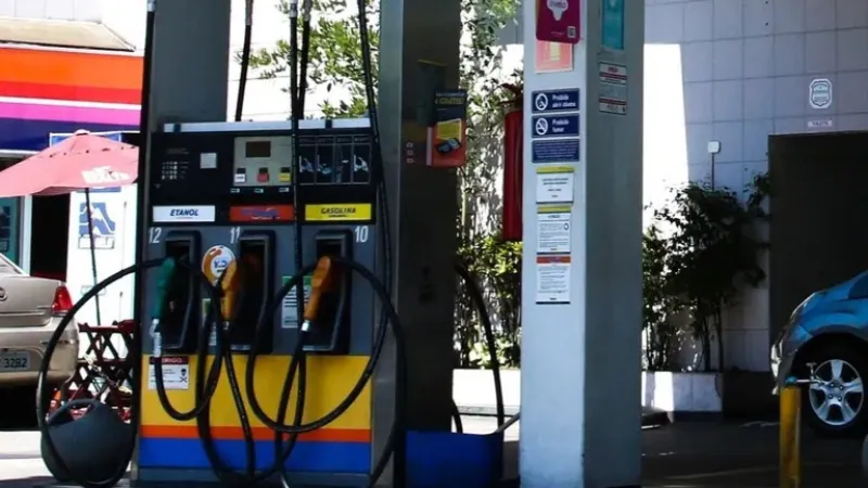 Preços dos combustíveis: Governo do Brasil institui plantão para apoiar ações de Procons de todo país
