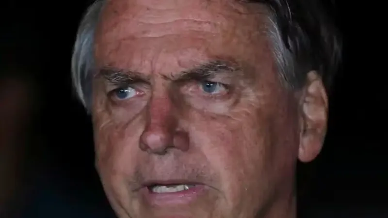 Defesa de Bolsonaro entra com embargos infringentes no STF e alega 'erro judiciário'
