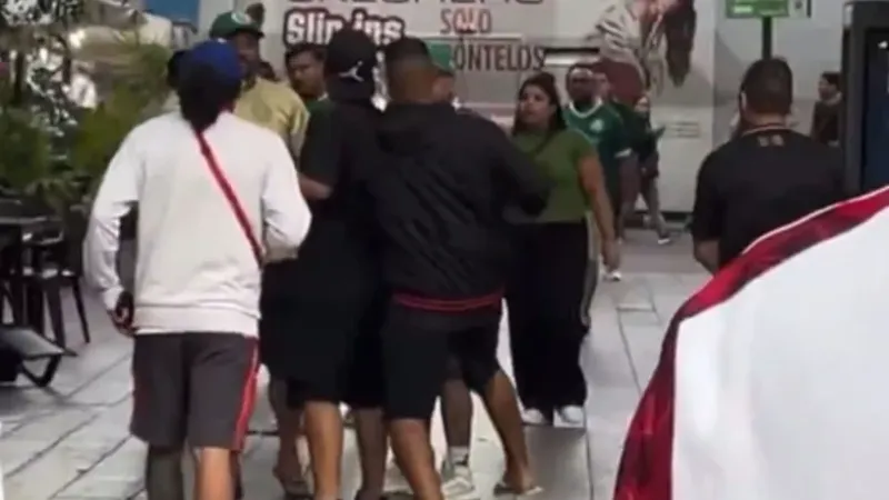 Libertadores: Lima tem clima hostil entre palmeirenses e flamenguistas antes da final