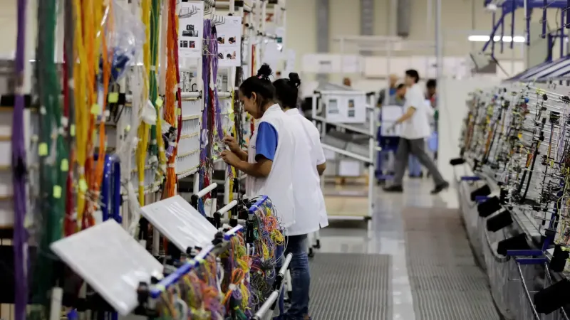 Faturamento da indústria cai 3,5% em agosto, informa CNI