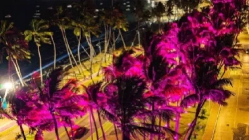 Cartões postais e viadutos de Maceió são iluminados em campanha contra o câncer de mama