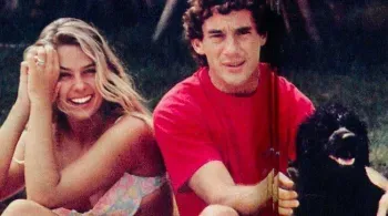 Adriane Galisteu homenageia Ayrton Senna no aniversário do piloto