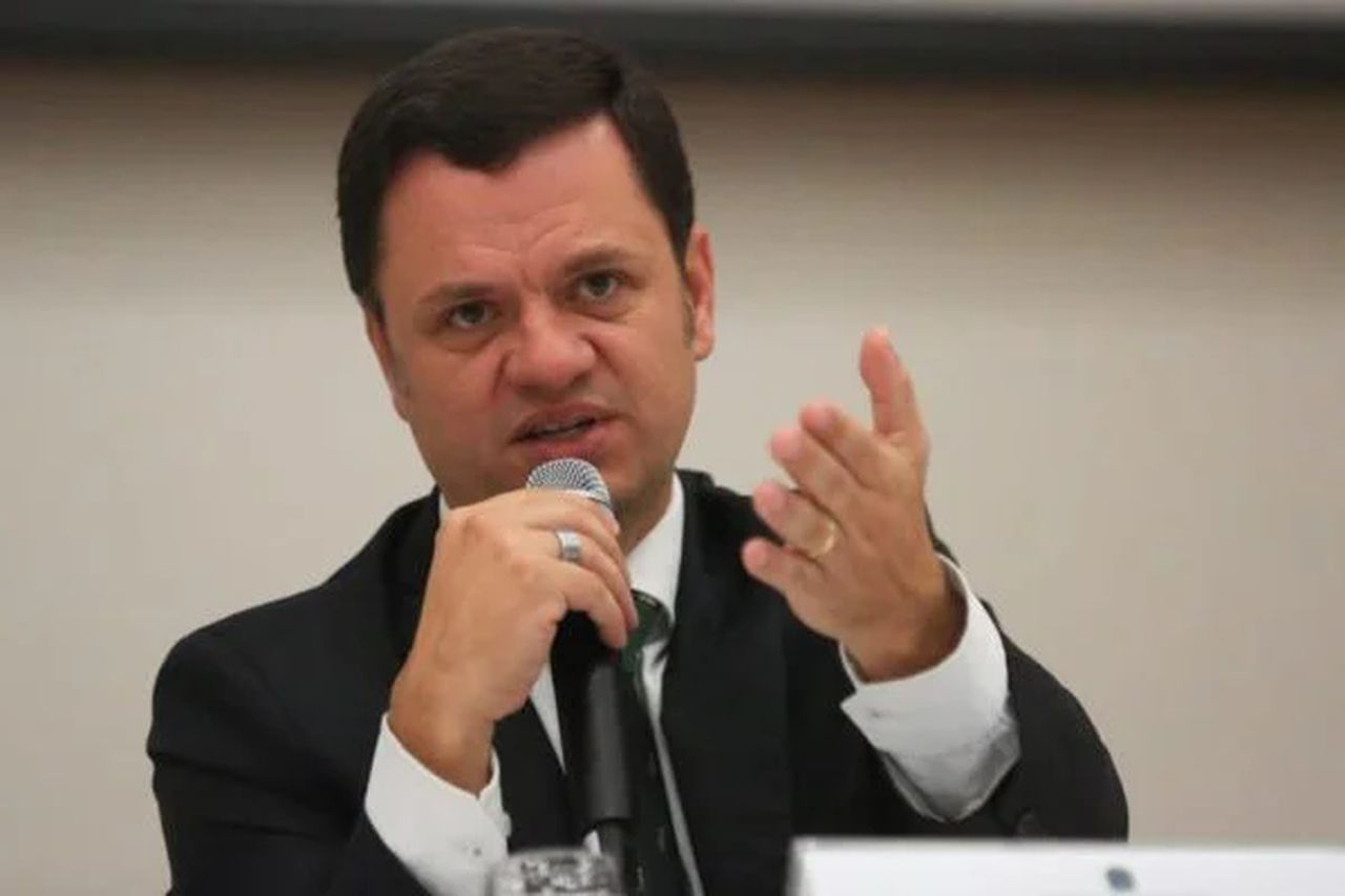 Torres chama minuta do golpe de “texto folclórico”, “loucura” e “lixo”