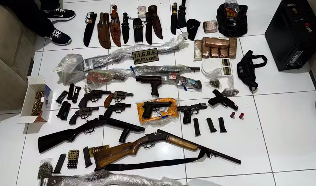 Policiais civis são presos suspeitos de desviar e vender drogas e armas apreendidas em AL