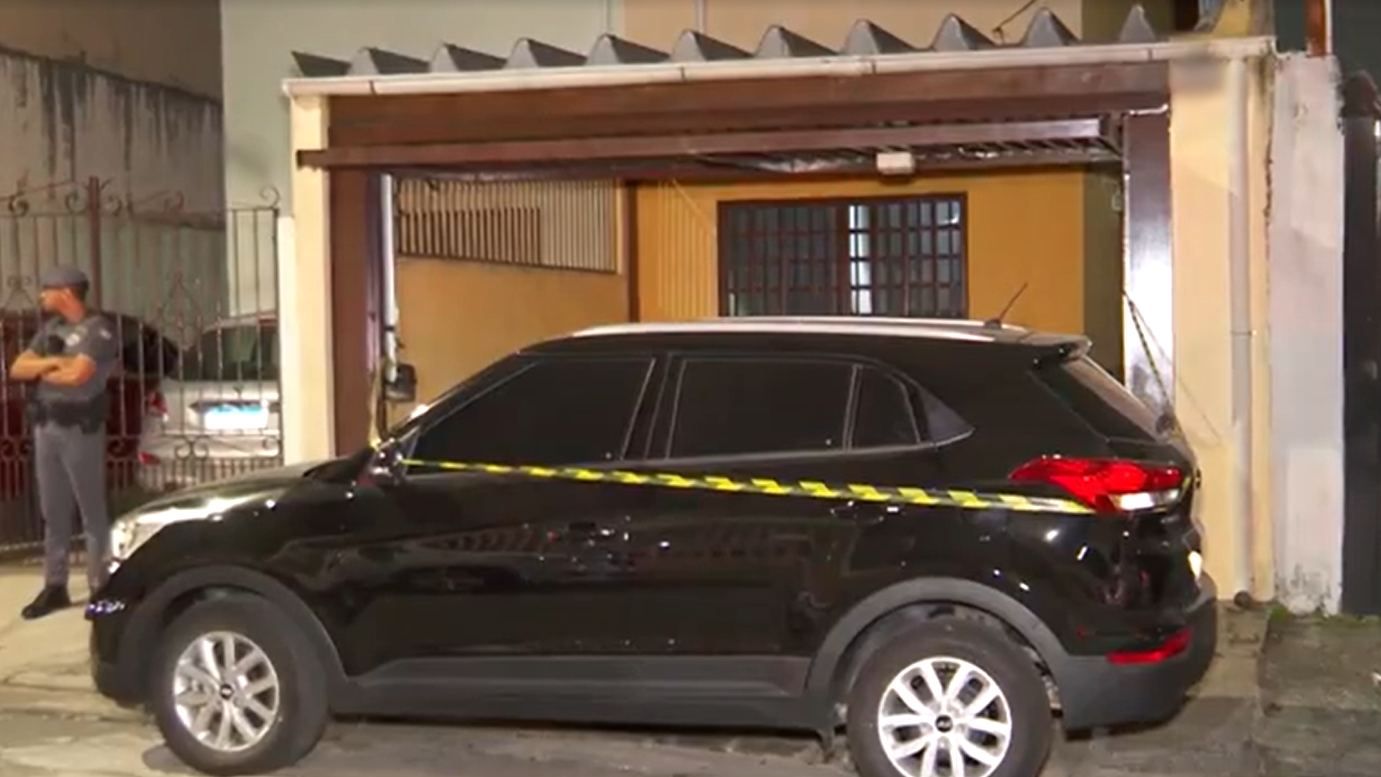 SP: adolescente mata pai, mãe e irmã a tiros e facadas após desentendimento