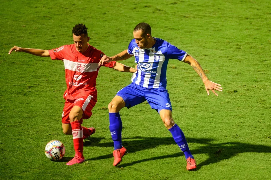 CBF adia jogos da Série B entre Botafogo x Chape e CRB x Avaí