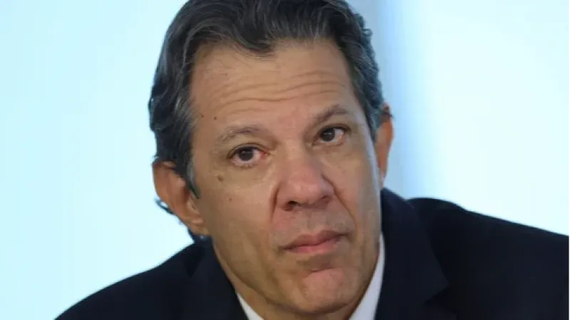 Governo estuda transferir fiscalização de fundos da CVM para o Banco Central