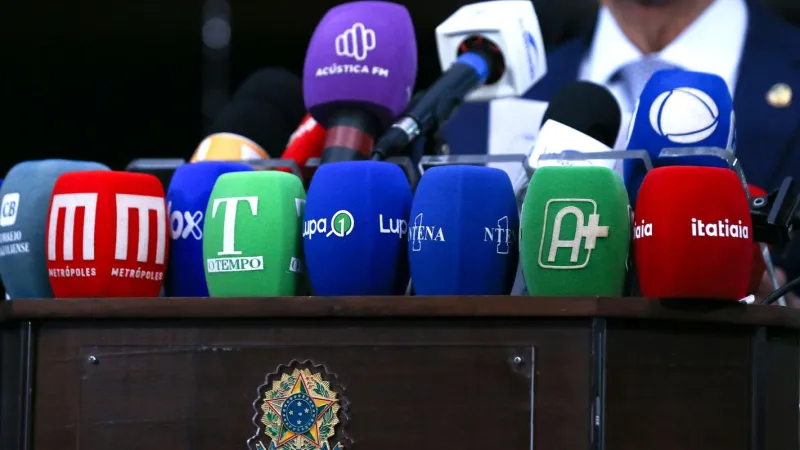 Jornalistas sofreram mais de 14 mil ataques no 1º turno das eleições