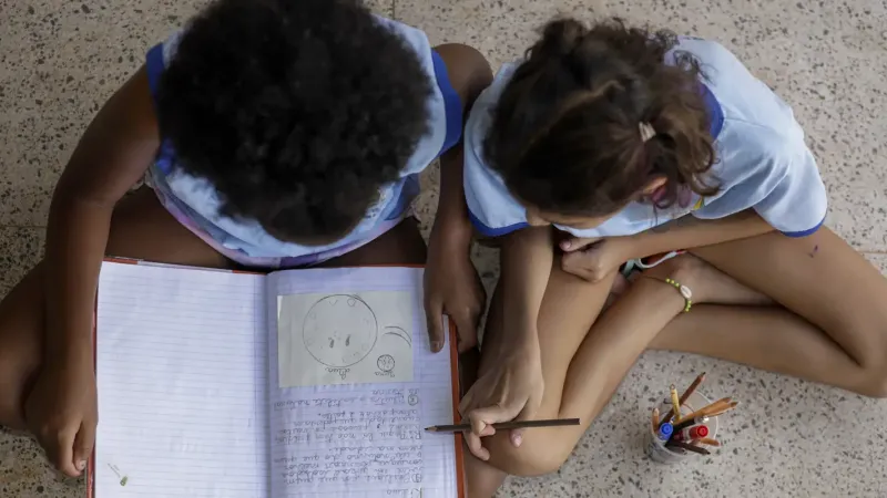 Educação antirracista avança nas escolas nos últimos dois anos