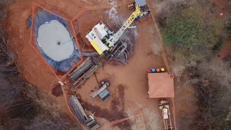 Justiça Federal paralisa atividade de mina de lítio em Minas Gerais