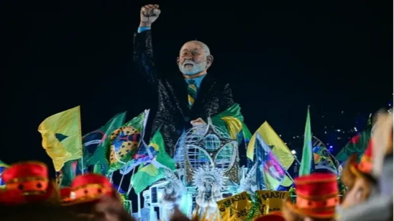 PL aciona TSE para produção de provas contra homenagem a Lula na Sapucaí