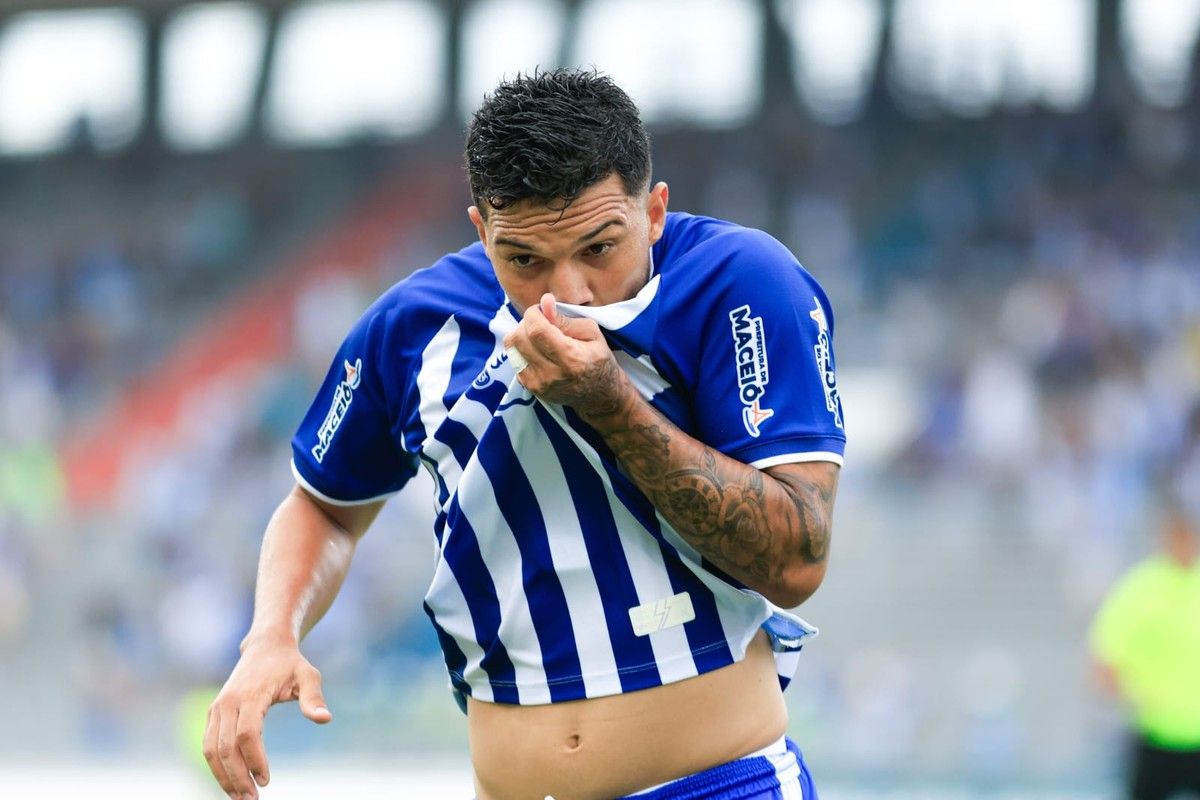 Azulão encara o Londrina nesta segunda pela Série C