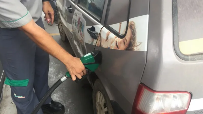 Etanol sobe e perde vantagem no Brasil inteiro; litro chega a R$ 6,83