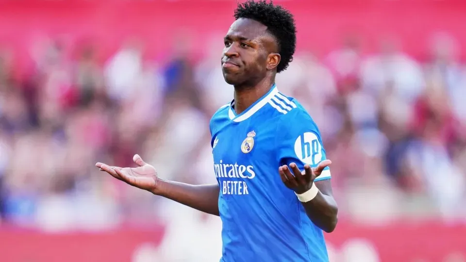 Vinicius Junior vive pior início de temporada pelo Real e preocupa Mourinho