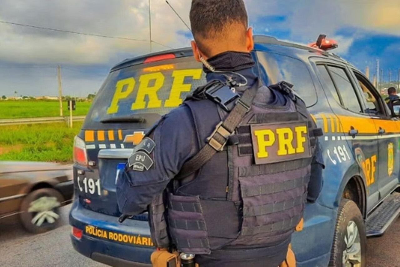 Policiais da PRF e guincheiros são alvo da PF por esquema de corrupção