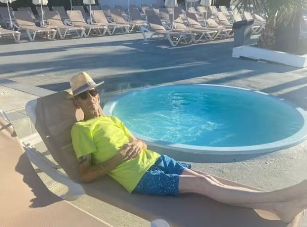 Gari ganha viagem de moradores e vai curtir férias em resort em Portugal