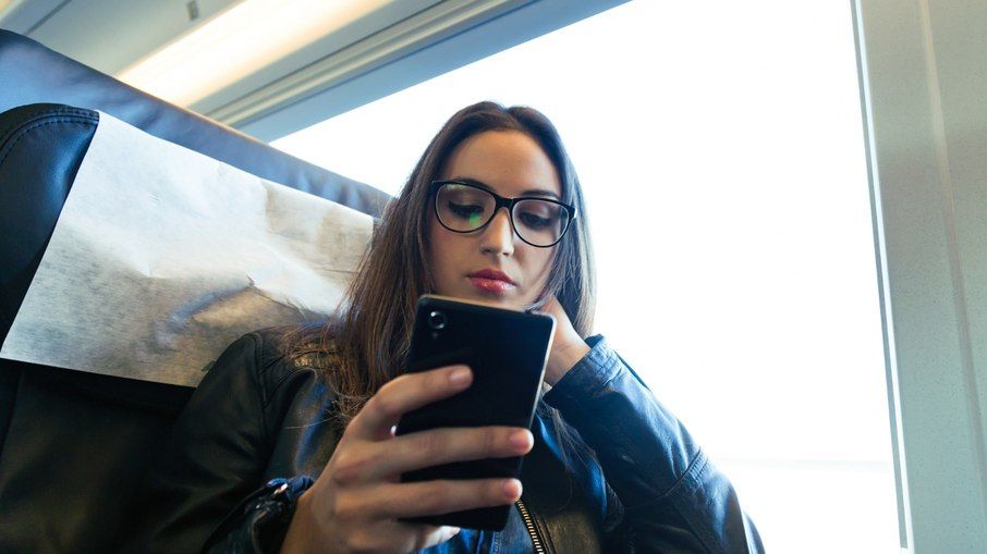 Como proteger seu celular ao viajar: dicas essenciais