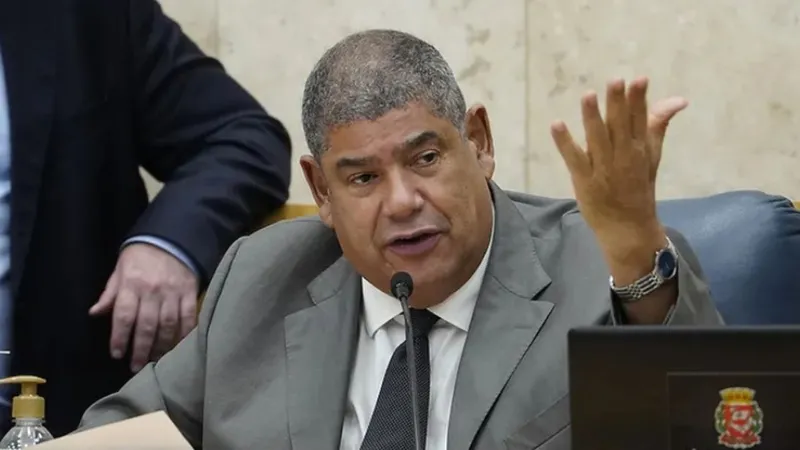 Ex-vereador Milton Leite se entrega à polícia após operação contra PCC