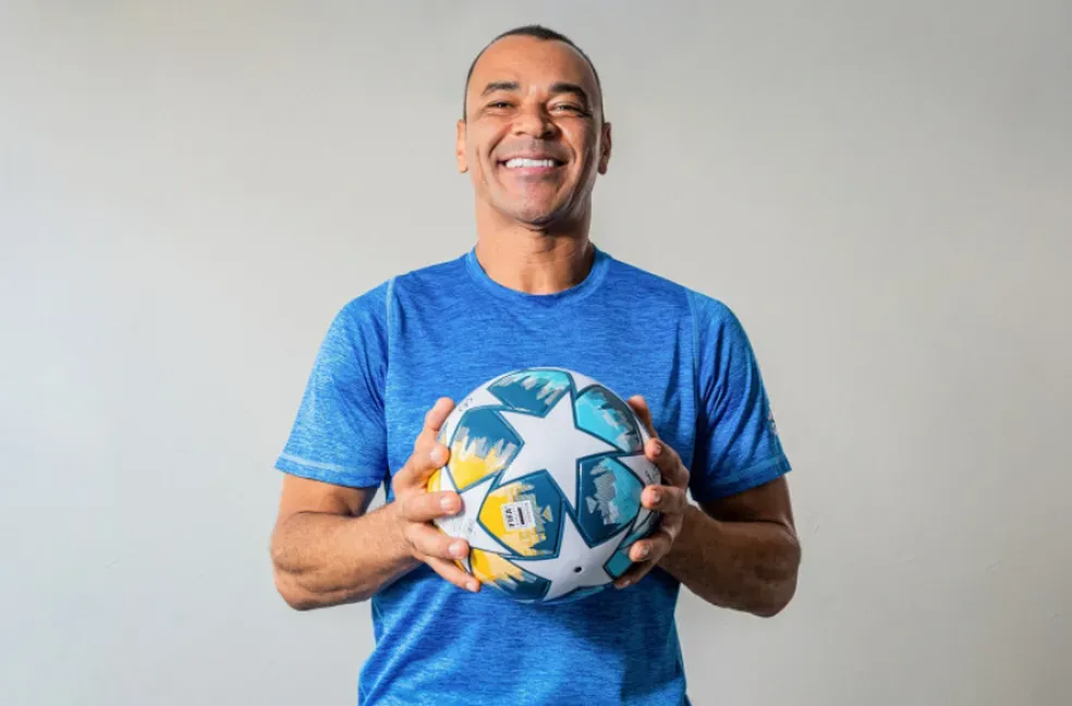 Em Maceió, Cafu vai à Bienal no próximo domingo para participar de tarde de autógrafos