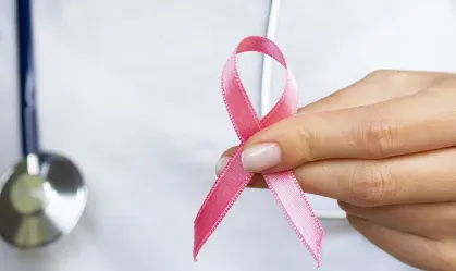 Câncer de mama: novo tratamento reduz risco de morte em 44%, diz estudo