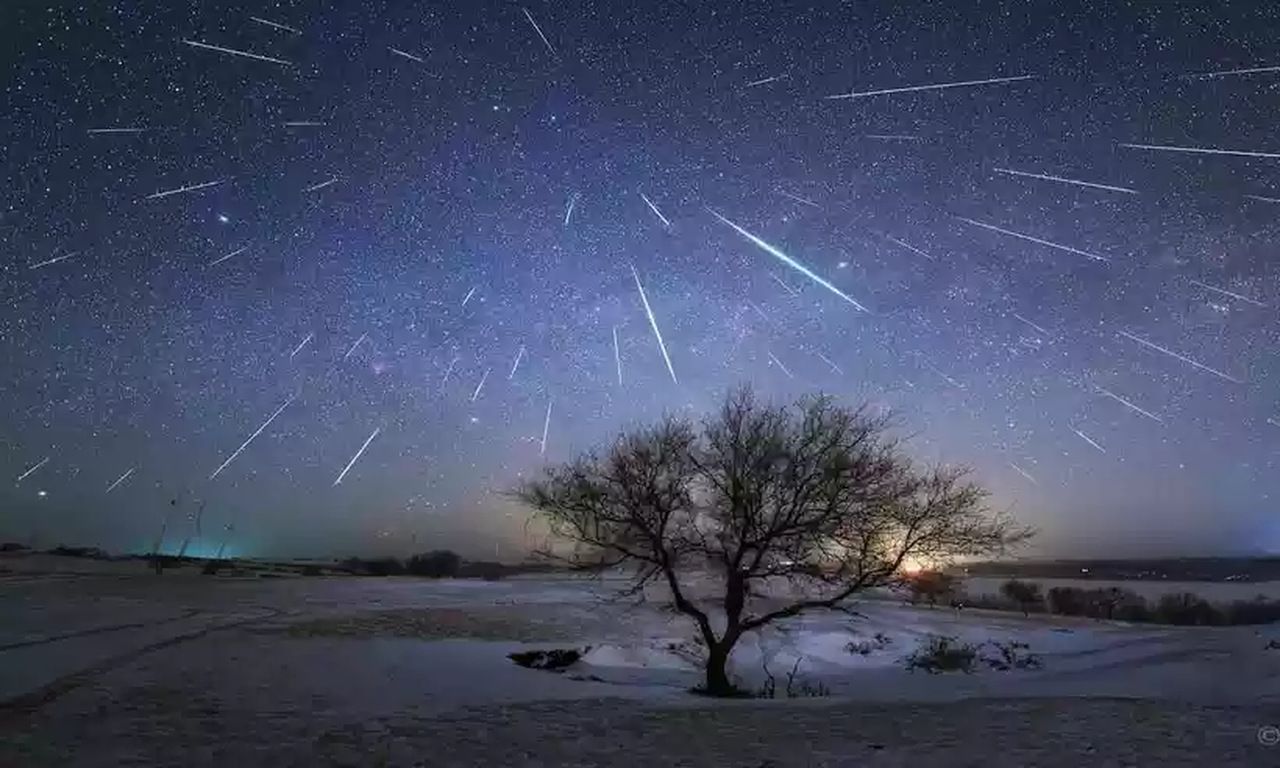 Última chuva de meteoros do ano terá pico esta noite; saiba como ver