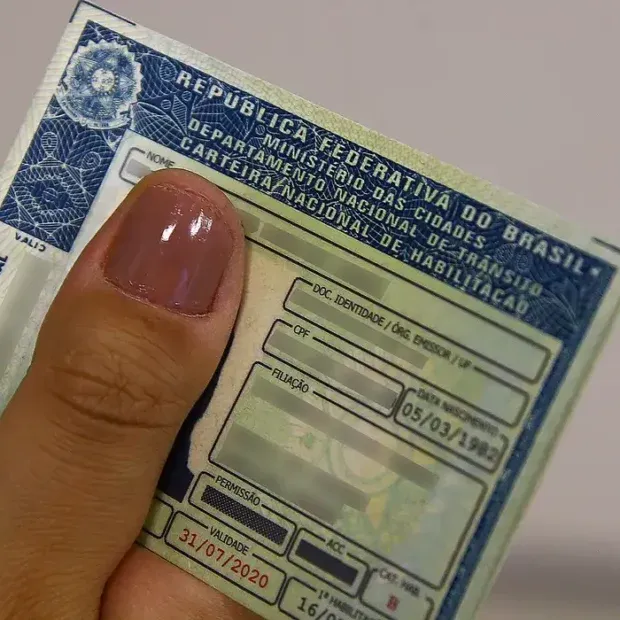 Câmara aprova obrigatoriedade de exame toxicológico a novos motoristas