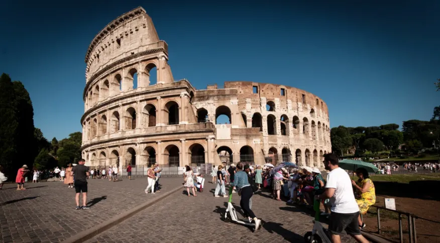 Europa cobrará taxa de 7 euros para turistas a partir de 2024; veja o que você precisa saber antes de viajar