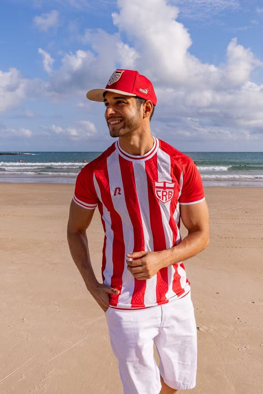 CRB lança a nova camisa número quatro, escolhida pela torcida