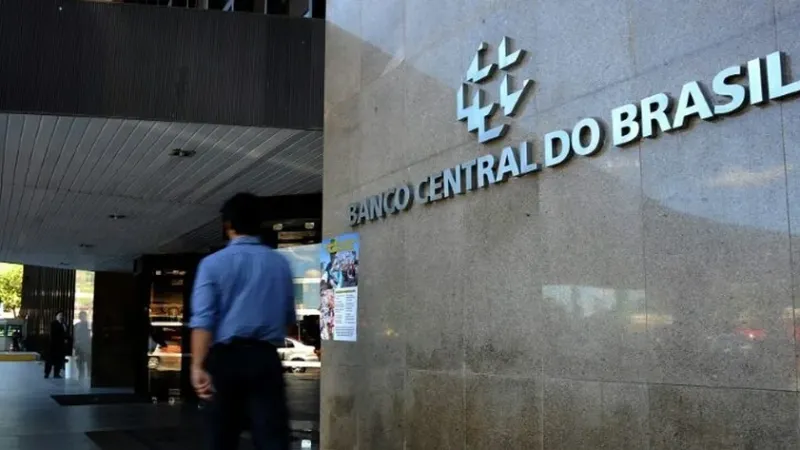 BC mantém projeção de alta do PIB de 2026 em 1,6% e vê inflação mais pressionada