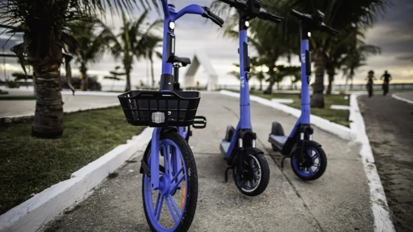 Patinetes e bicicletas elétricas: conheça as regras para circular em Maceió