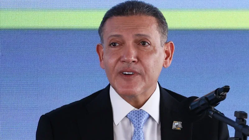 Pedido para ampliar horário de votação será avaliado, afirma Marques