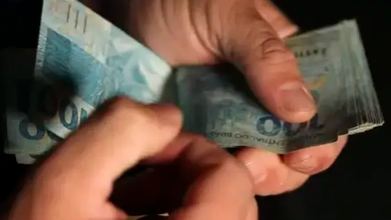 Poupança tem retirada líquida de R$ 9,7 bilhões em outubro