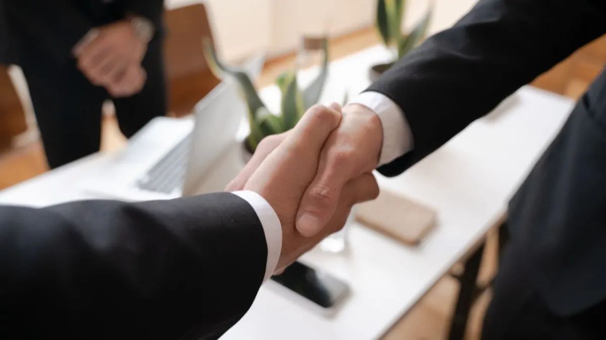 Ser sócio de uma empresa não é apenas emprestar o nome