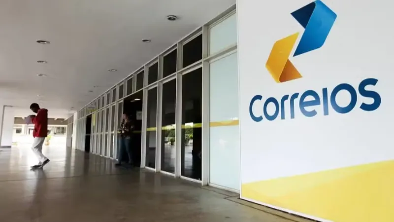 Funcionários e direção dos Correios tentam chegar a acordo para evitar greve geral