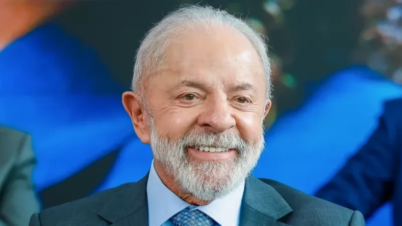 Lula lidera disputa eleitoral em todos os cenários