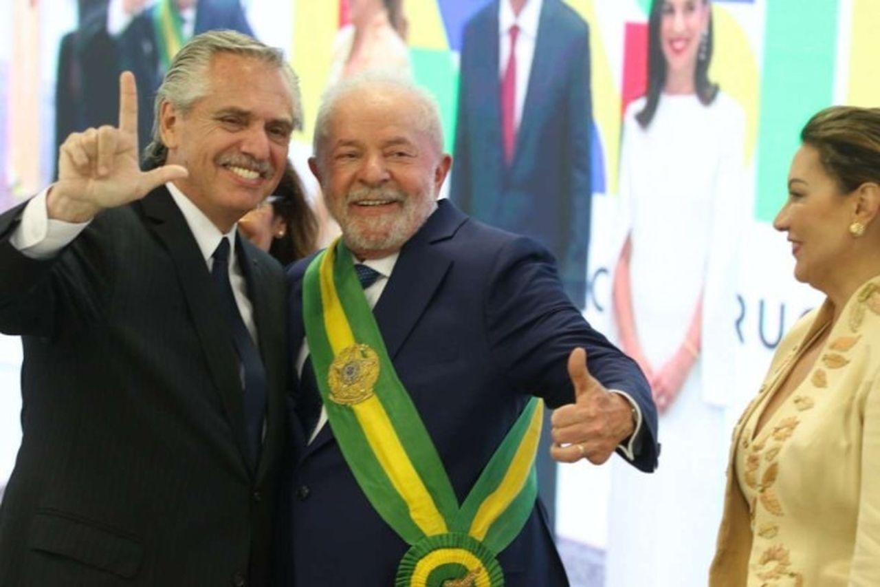 Com grande participação internacional, posse de Lula reabre portas ao mundo
