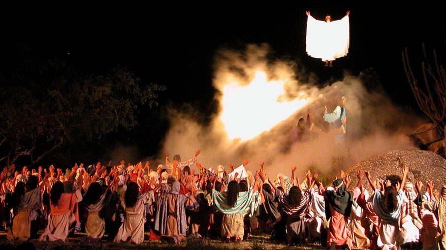 Paixão de Cristo: Brasil tem o maior teatro a céu aberto do mundo