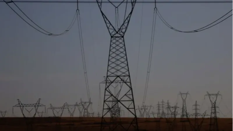 Aneel vê alta de 8% na tarifa de energia em 2026, sem considerar programa público de alívio tarifário